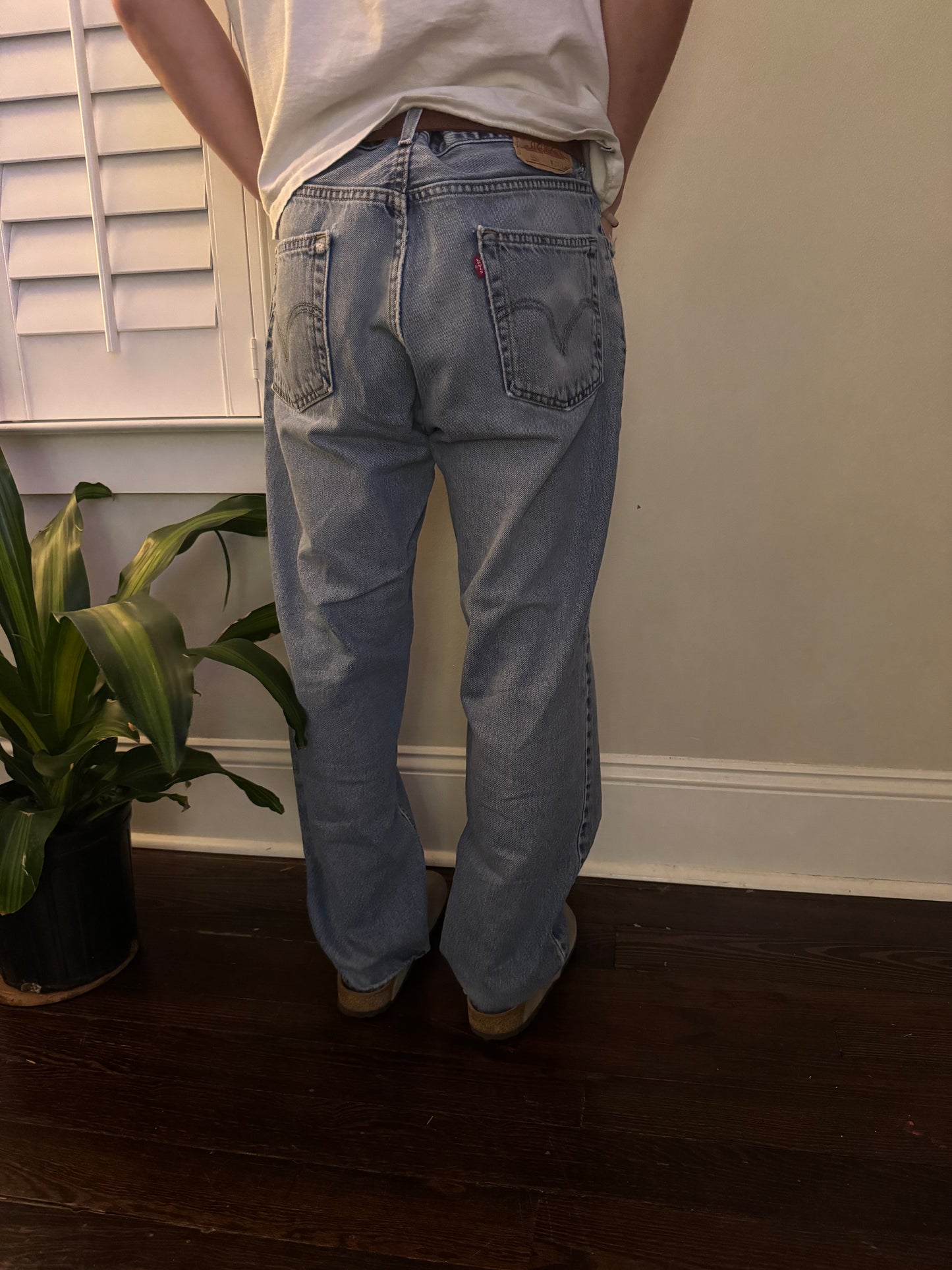 Vintage Levi 550 Light Washed Size 36x30 Jeans