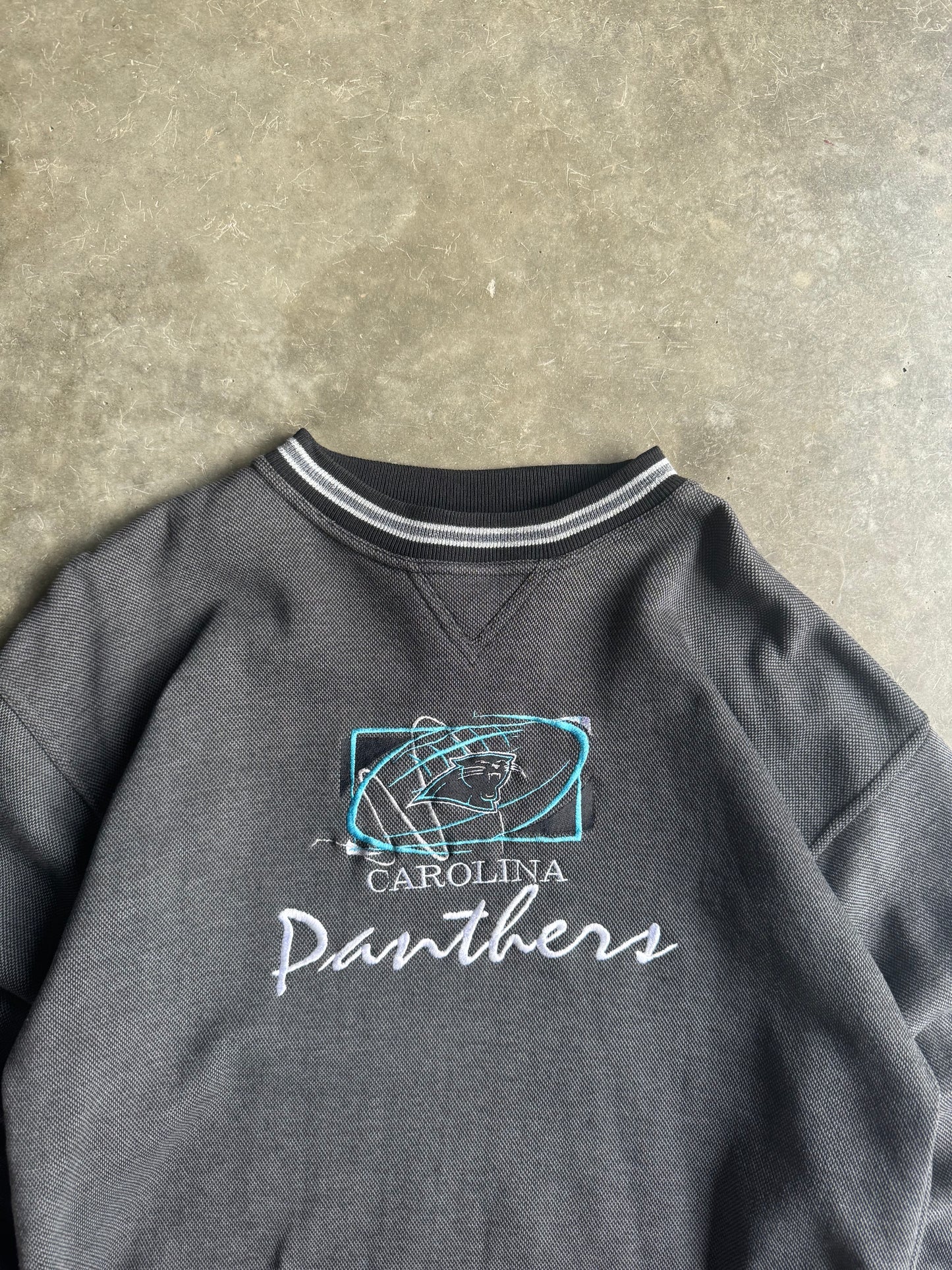 Vintage Carolina Panthers Embroidered Spell Out Crew - M