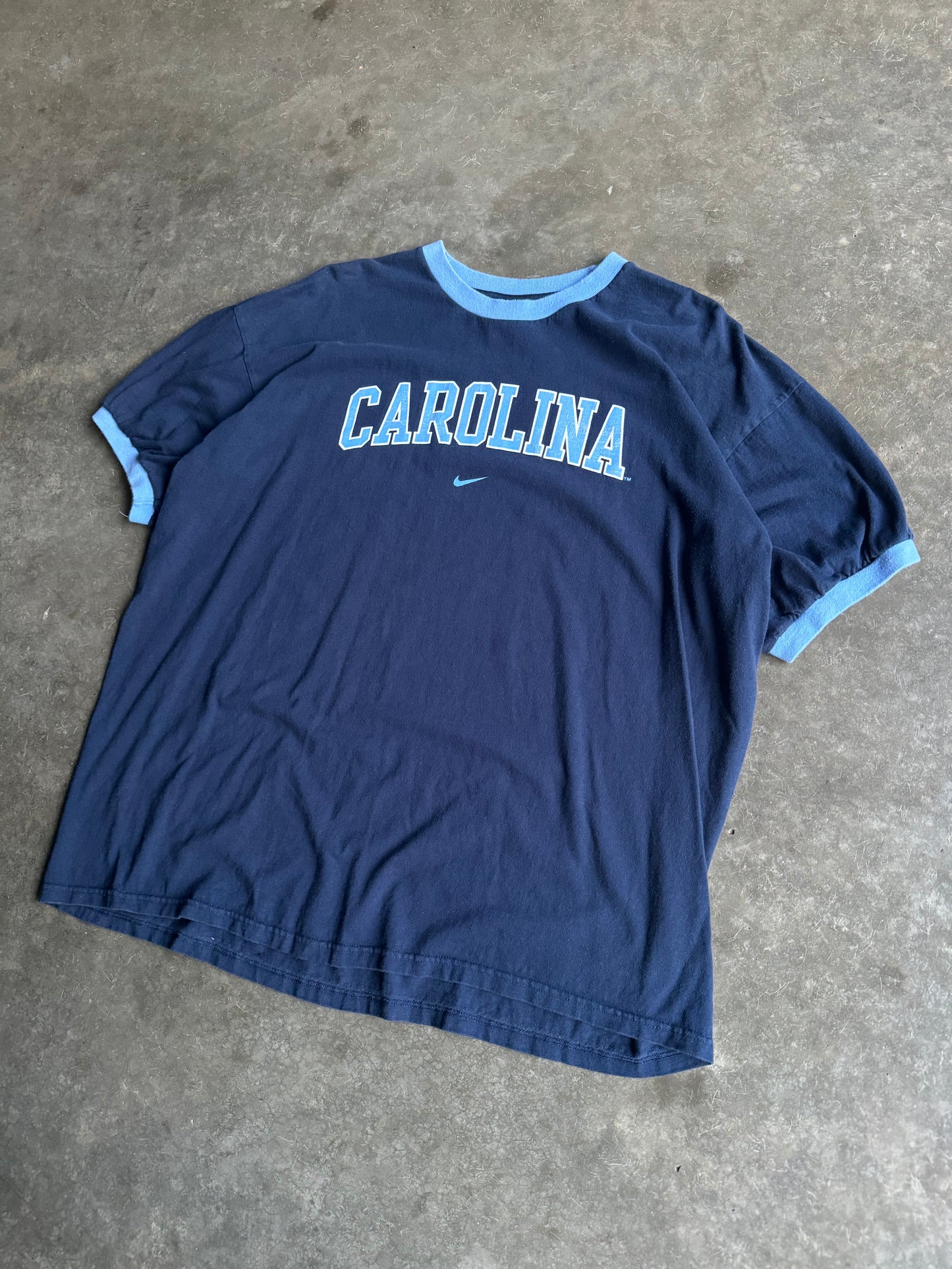 Vintage Carolina Tar Heels Nike Center Swoosh Tee - XL