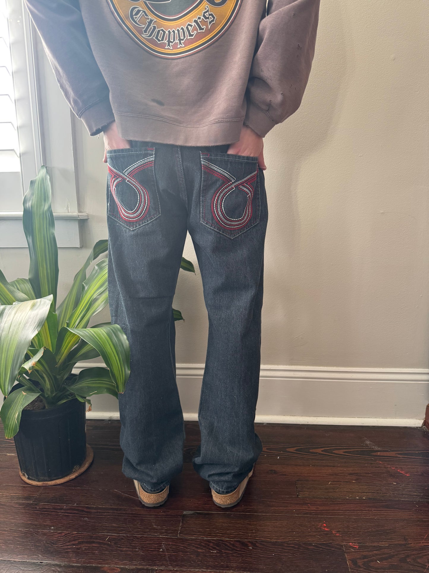 Vintage Urban Label Embroidered Pockets Jeans