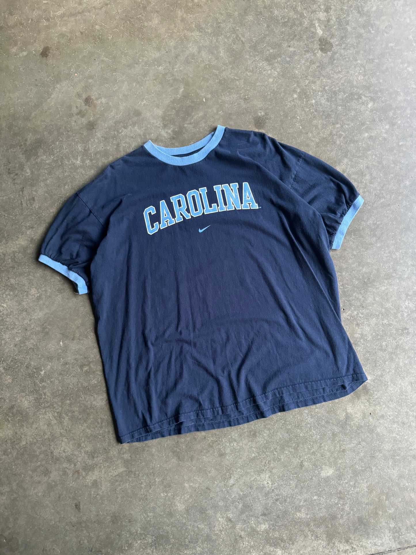 Vintage Carolina Tar Heels Nike Center Swoosh Tee - XL