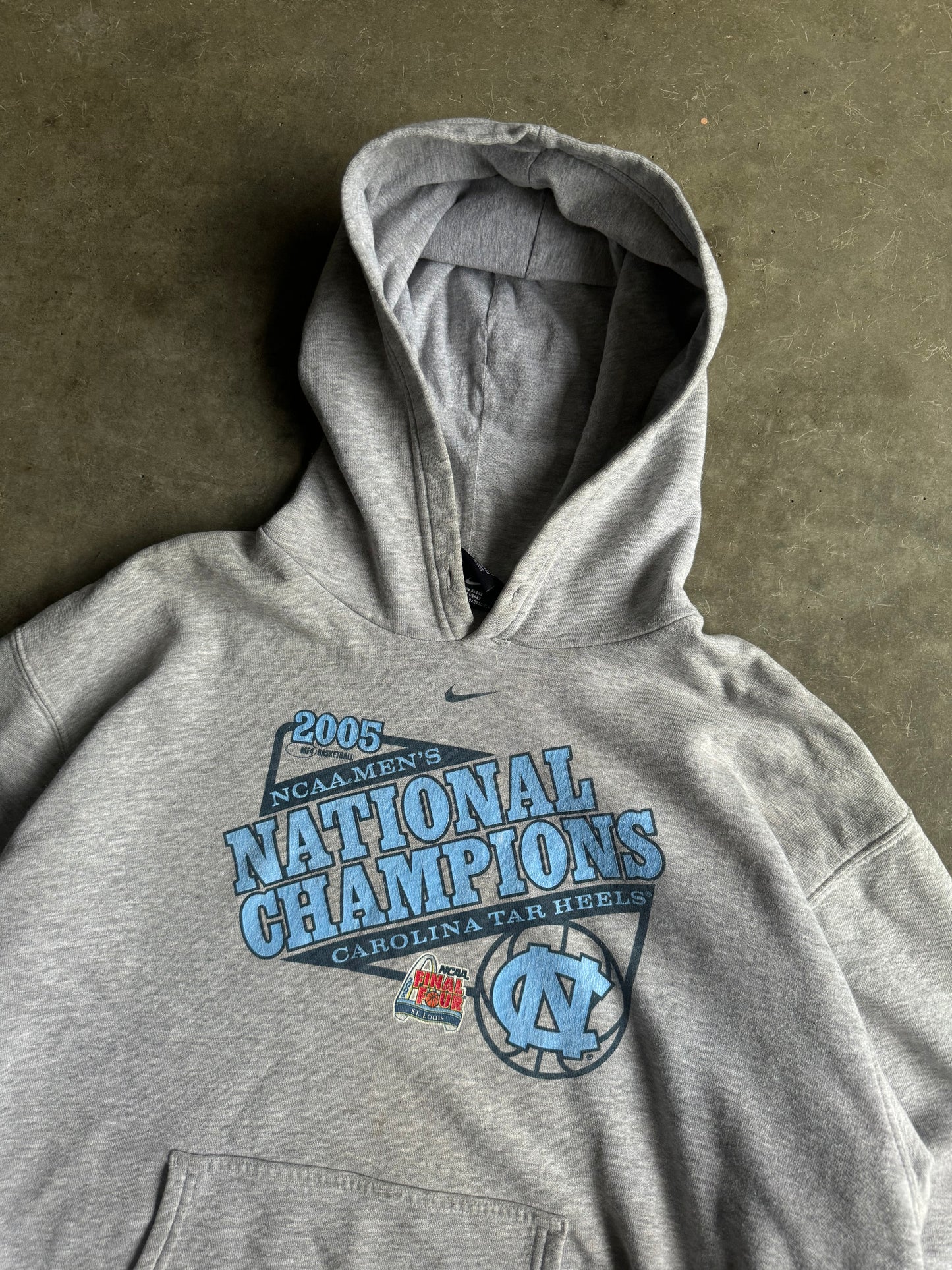 Vintage UNC Tar Heels National Champions Nike Center Swoosh Hoodie - L