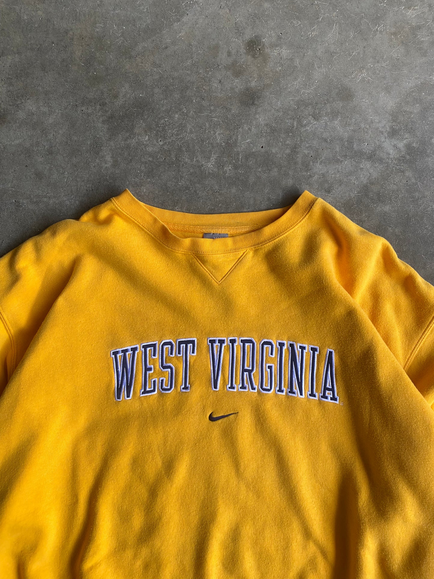 Vintage West Virginia Nike Center Swoosh Crew - XXL