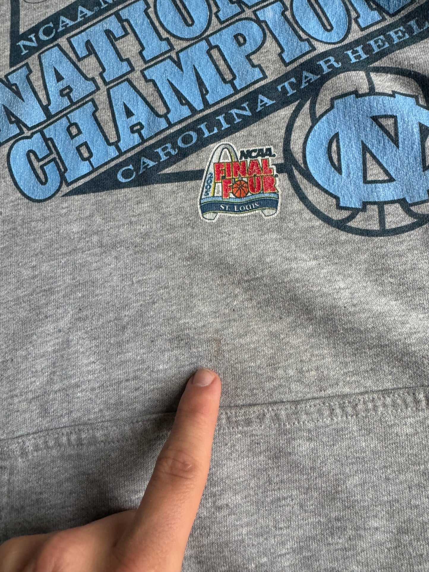 Vintage UNC Tar Heels National Champions Nike Center Swoosh Hoodie - L