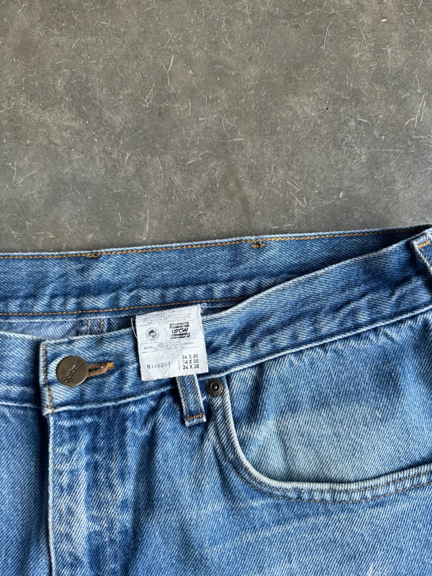 90s Carhartt Size 34x30 Light Washed Vintage Jeans