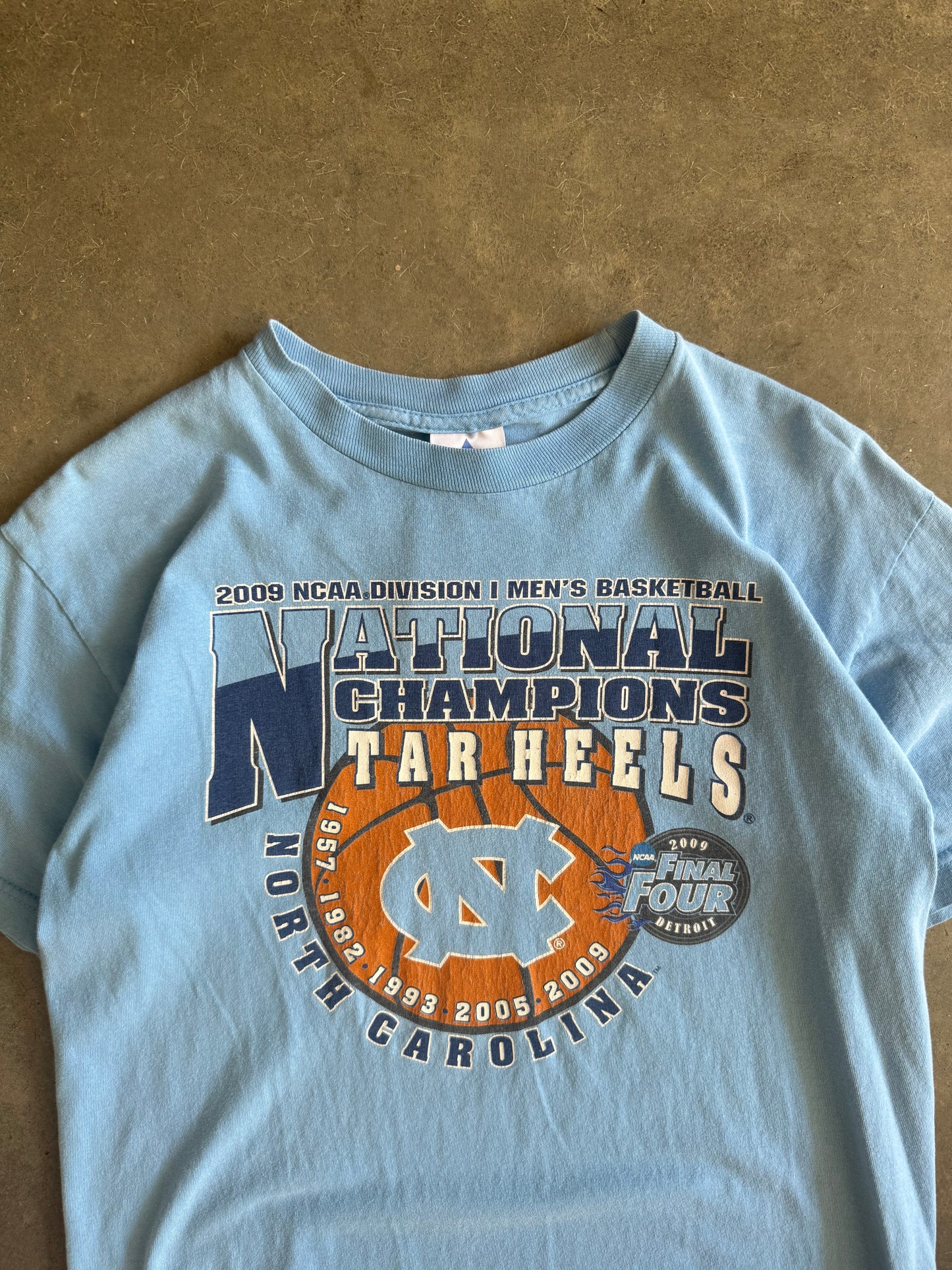 Vintage UNC Tar Heels National Champs Tee - M